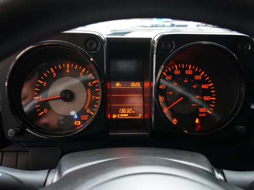 Suzuki Jimmy 1,5 Mt 4x4 Campero Cabinado Lmx618