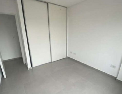 Imagen 8 de 10 de Venta Departamento 2 Ambientes Muy Luminoso! Moron Sur