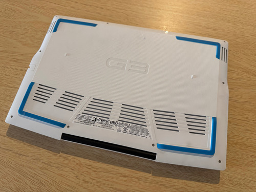 Laptop Dell Gaming G3 15 Core I5 10th Gtx 1650 1tb Ssd Blanco (Usado)