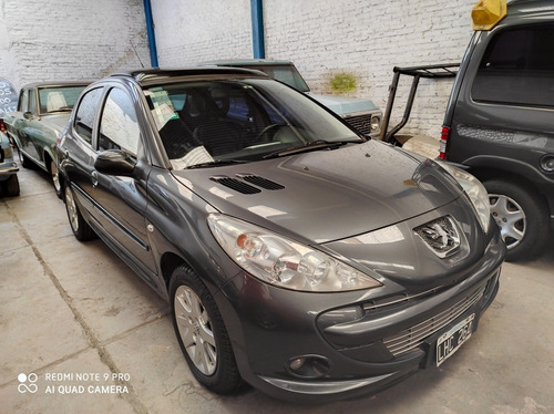 Peugeot 207 2012 1.6 Xt
