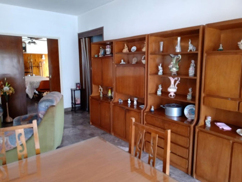 Imagen 5 de 21 de Locales Con Vivienda En Planta Baja Y Depto. 5 Amb. En P.a