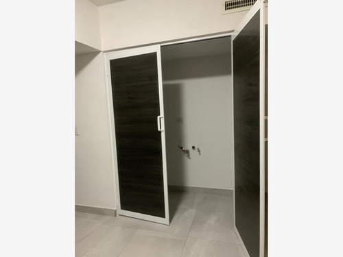 Imagen 4 de 12 de Casa Sola En Renta San Marino