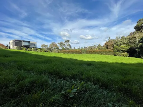 Hermoso Lote Ubicado En El Alto De Las Palmas