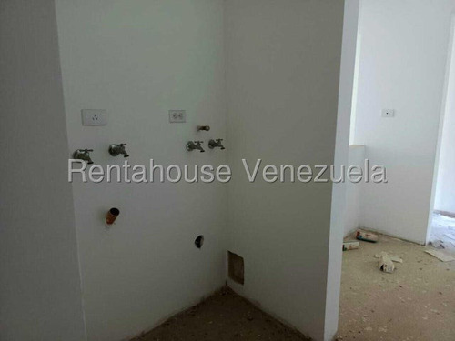 Apartamento A Estrenar En Obra Gris En Venta En Macaracuay 25-14164 Cs