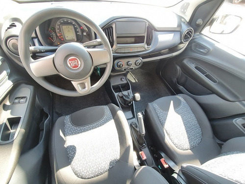 Fiat Uno Attractive 1.0 8v (flex) 4p