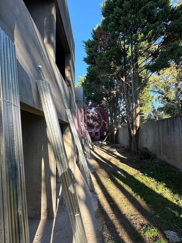 Casa En Venta En Benavidez, Tigre, G.b.a. Zona Norte