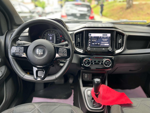 Fiat Strada 1.3 Volcano Cab. Dupla 16v Flex 4p