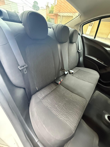 Fiat Cronos 1.0 Flex 4p
