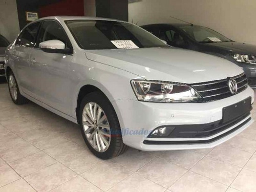 Imagen 4 de 10 de Faro Auxiliar Vw Vento G6-2 2015 2016 2017 2018 2019 Derecho