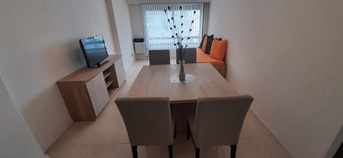 Imagen 3 de 17 de Departamento 2 Ambientes A La Calle Con Balcon En Venta En Mar Del Plata