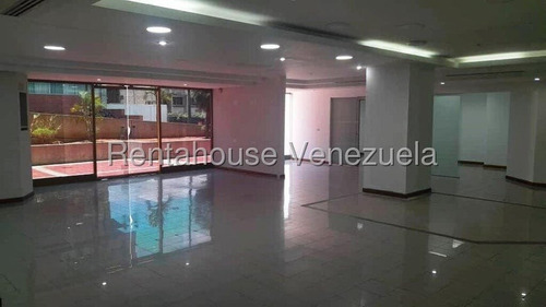 Excelente Local Comercial Para Uso Industrial O Deposito En Alquiler. Urb. Boleíta Norte.