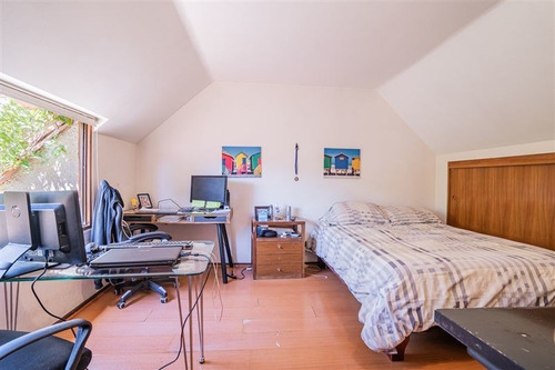 Imagen 17 de 24 de Casa De 5 Dorm + Servicios. Colegios Everest Y Santiago