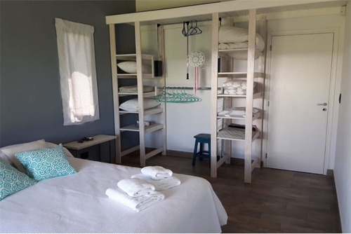 Preciosa Casa En Barrio Las Lomas Miramar !