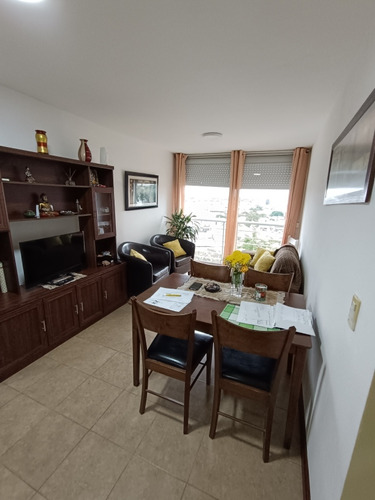 Apartamento 2 Dormitorios Con Gran Balcón 