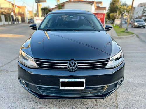 Imagen 6 de 15 de Volkswagen Vento 2.5 Luxury Cuero Full Mt (no 2012, No 2013)