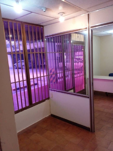 Imagen 4 de 13 de En Venta/alquiler Local Comercial Ubicado En El Centro Comercial 5 De Julio Ve03-583pj-csol