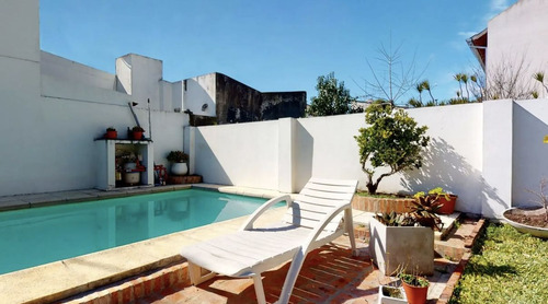 Casa En Venta En 30 Entre 71 Y 72