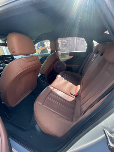 Audi A4 2.0 T Select 190hp Dsg