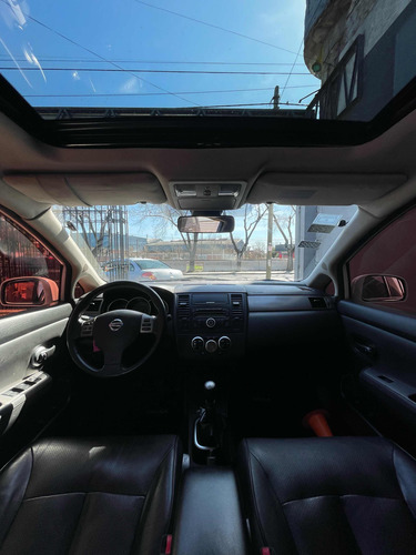 Nissan Tiida 1.8 Tekna 5 p