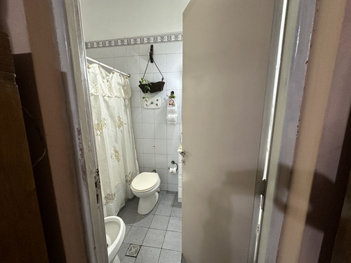Casa En Venta En Barrio Naón