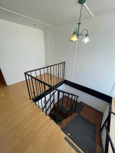 Amplia Casa En Arriendo (80084)
