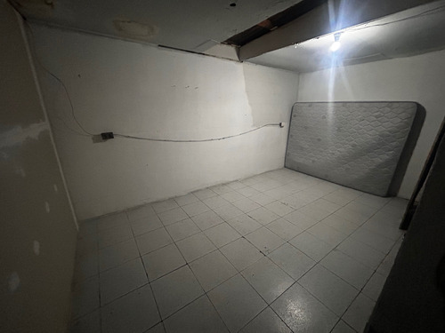 Casa Subsidio, 2 Dorm, 1 B, 2 Estacionam (73197)