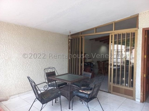 Imagen 17 de 30 de Gustavo Zavala Rentahouse 22-28217