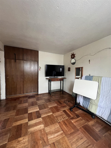Se Vende Casa De 3h, 2b En Tranquilo Barrio Residencial