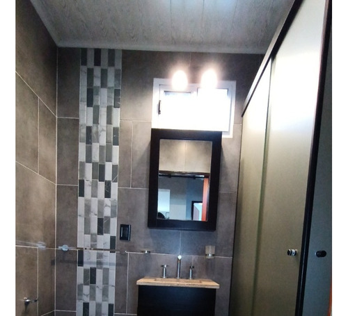 Casa De 3 Ambientes Reciclada A Nuevo En Ituzaingo - Excelente Ubicacion A 200 Metros De Acceso Oeste