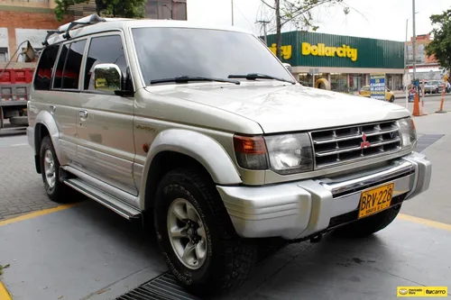 Mitsubishi Montero 3.0 V6 4x4