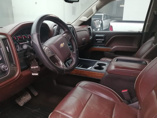 Chevrolet Cheyenne 5.3 V8 Doble Cabina High Country 4x4 At