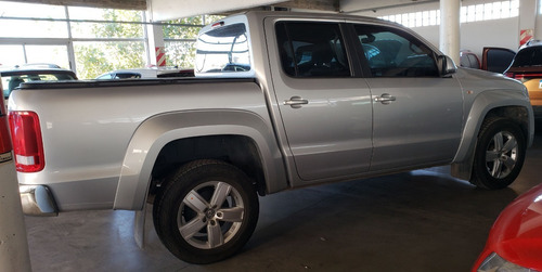 Imagen 3 de 9 de Vw Amarok Highline Cuero Xenon Mt 4x2 Impecable