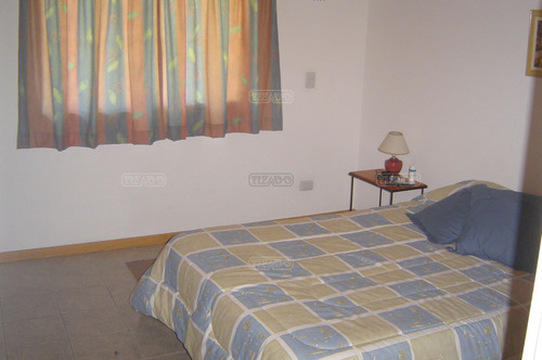 Turístico En Venta Ubicado En Nahuel Malal, Bariloche