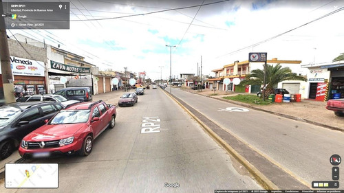 Imagen 3 de 12 de Casa En Zona Comercial!! Excelente Ubicacion.- 10 Mts De Frente Sobre Avenida Peron