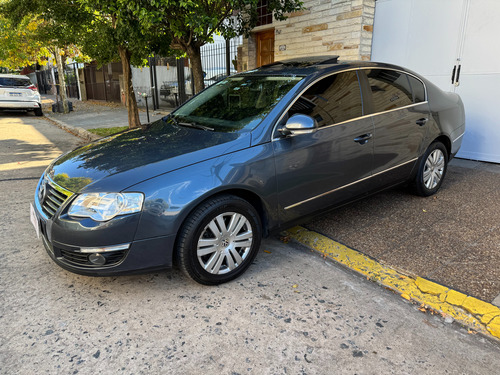Volkswagen Passat 2.0 I Exclusive