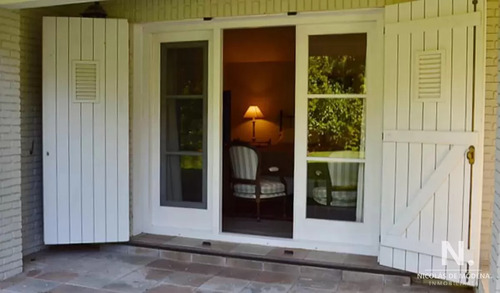 Impecable Casa En Venta Comodo E Iluminada.