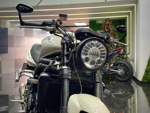 Imagen 12 de 12 de Triumph Speed Triple 1050