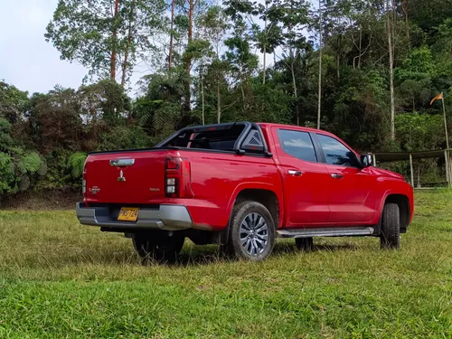 Mitsubishi L200 Triton 2.4Bt Gls 4Wd At