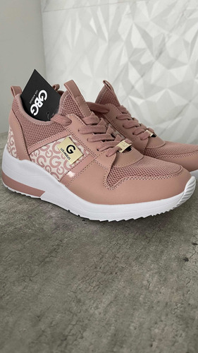 Tenis Guess Edición Especial Rose Bloom /talla: 25.5mx 8.5us