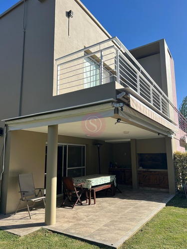 Casa En Venta En Barrio Cerrado La Candela, Pilar