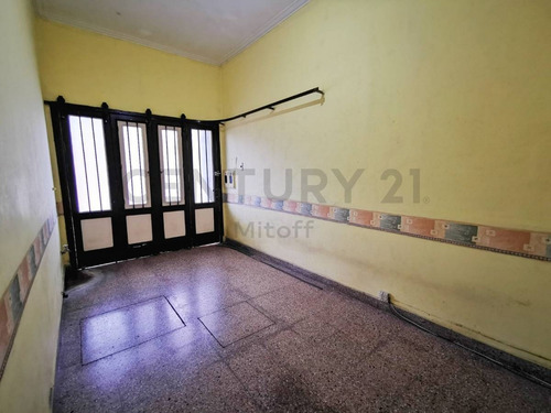 Imagen 11 de 14 de Casa En Venta De 2 Dormitorios En La Plata