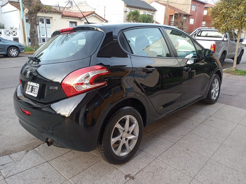 Imagen 4 de 12 de Peugeot 208 1.5 Allure 2015