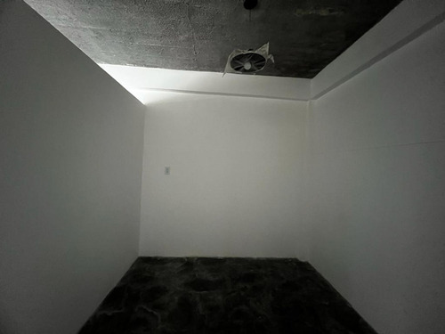 Venta Monoambiente C/patio Cruce Florencio Varela