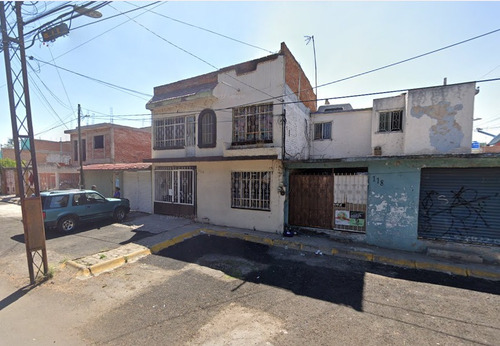 Gran Casa En Remate Bancario Ubicada En Andrómeda , Valle Del Sol, Irapuato, Gto. Sk04
