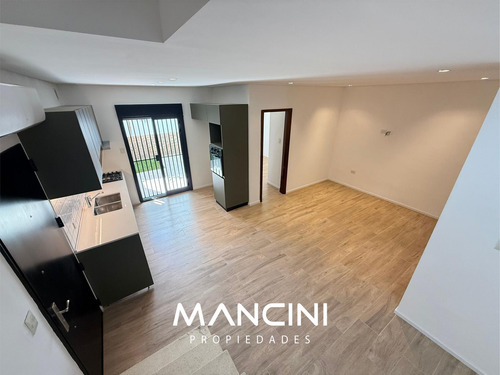 Ph En Venta De 5 Ambientes Con Cochera - Villa Ballester