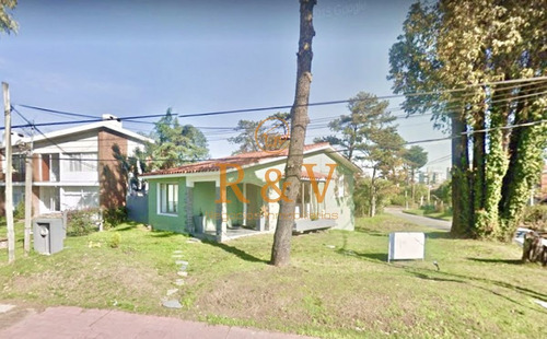 Imagen 3 de 7 de Venta De Casa Sólida En Excelente Punto Comercial O Para Vivienda A Pasos De Todo