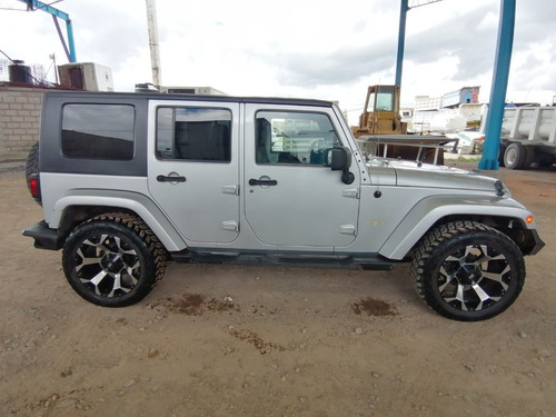 Imagen 5 de 13 de Jeep Wrangler Sahara 2009