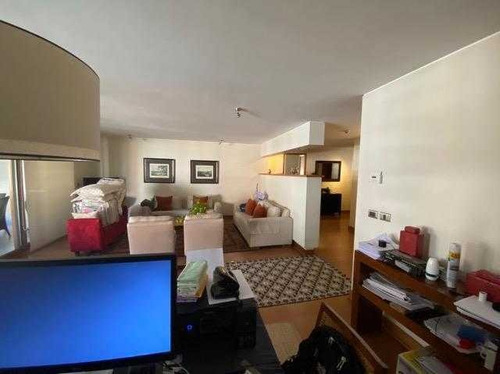 Imagen 26 de 27 de Precioso Departamento En Un Quinto Piso En Venta En Vitacura