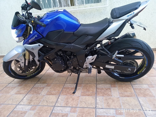 Suzuki Gsr 750