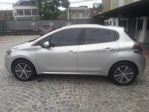Peugeot 208 1.6 Feline 2017